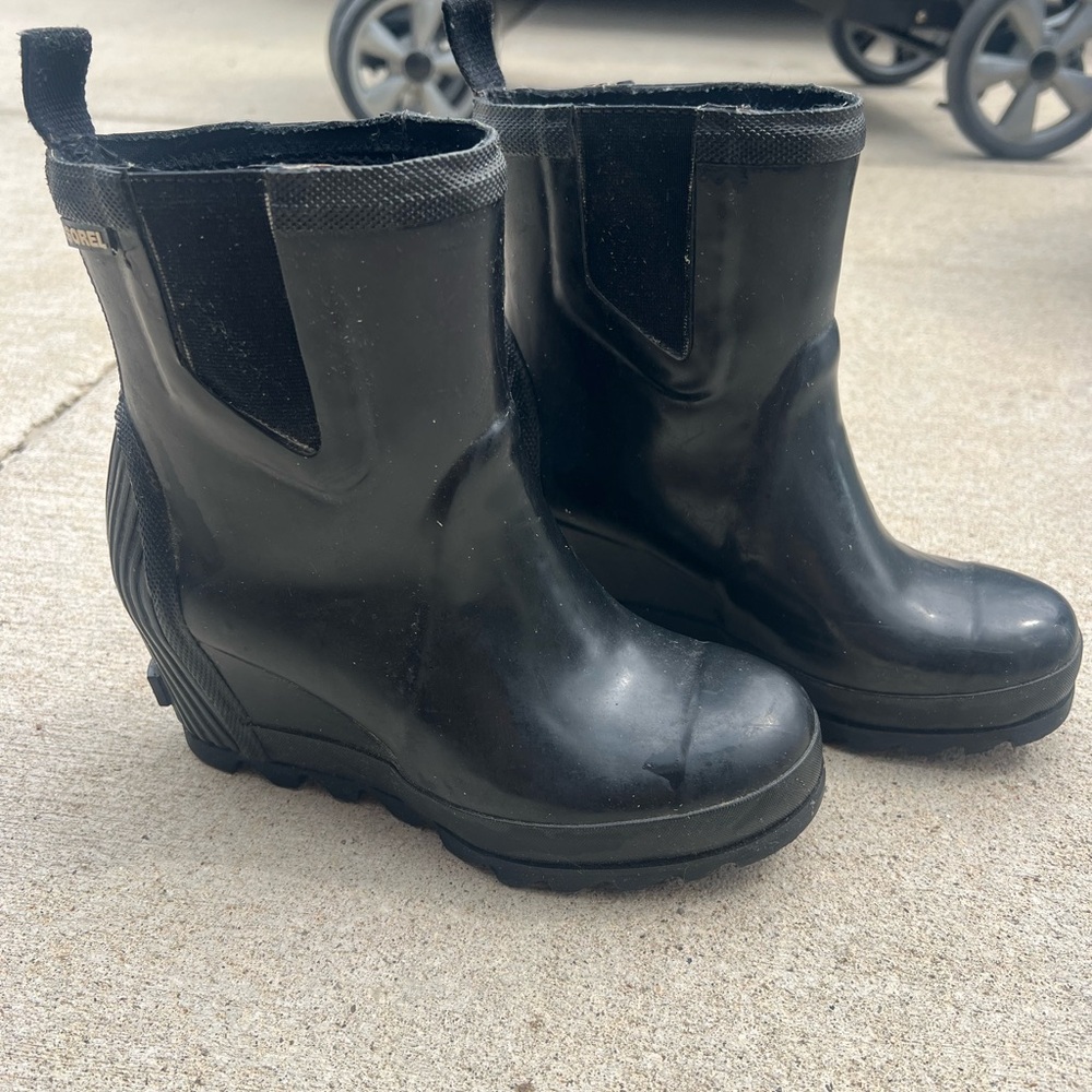 Sorel Black Short Waterproof Chelsea Rain Boots